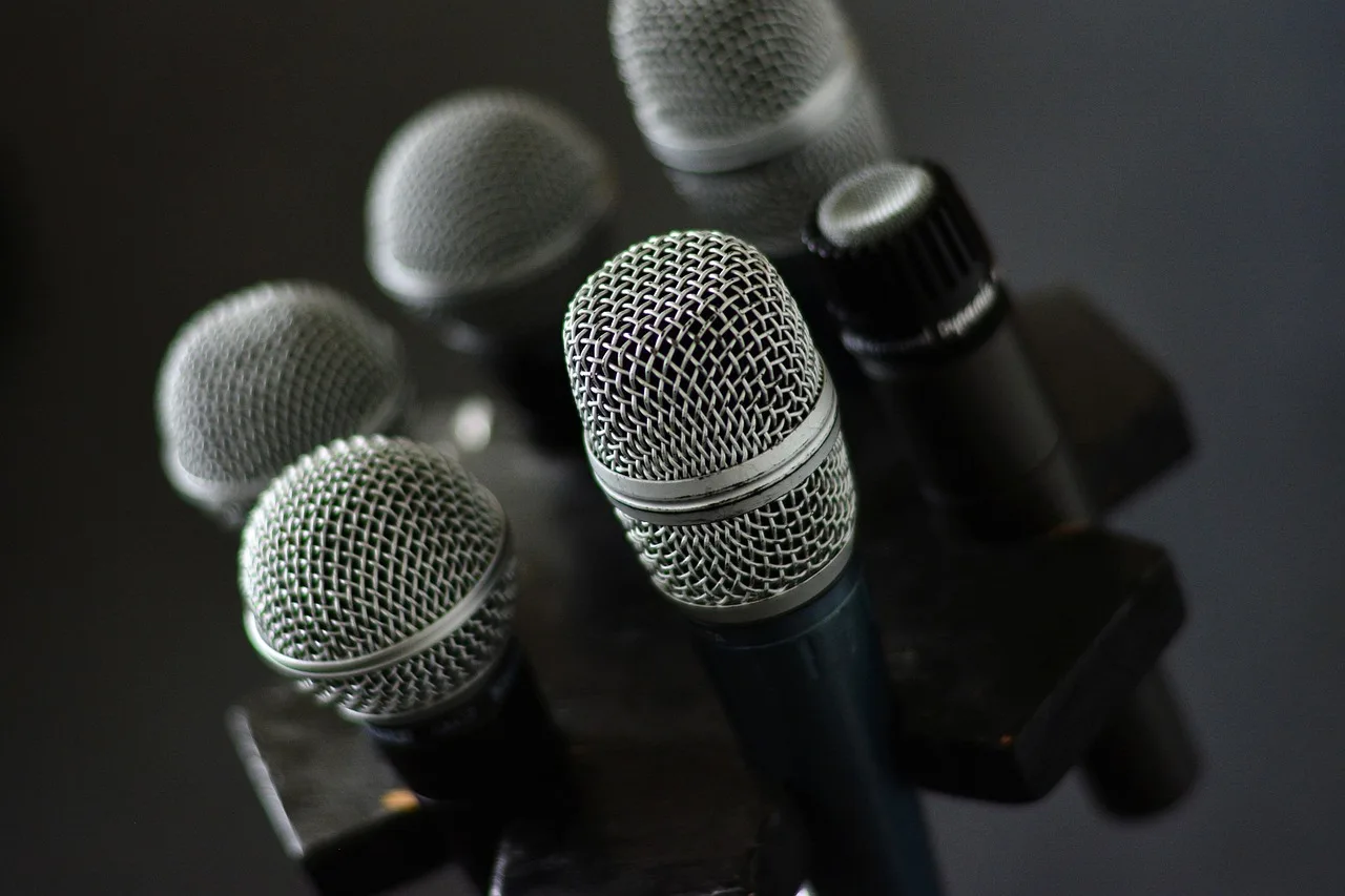microphone, micro, microphone stand, karaoke, voice, audio, sound, volume, recording, microphone, microphone, microphone, micro, karaoke, karaoke, karaoke, karaoke, karaoke, voice