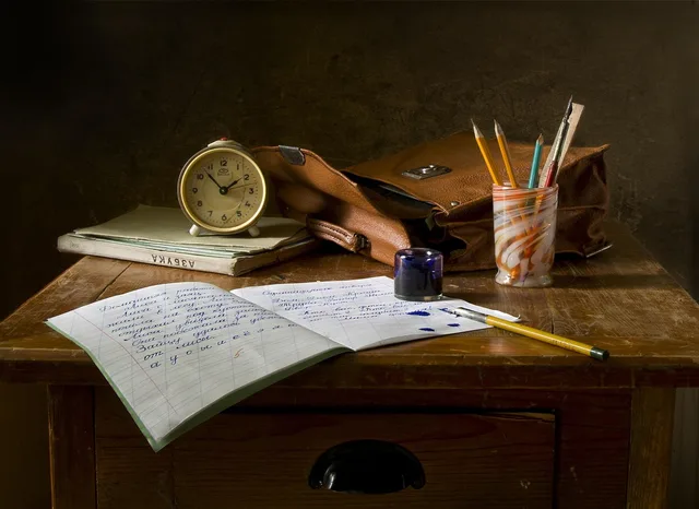 school work, write, still life, assignment, pen, pencils, alarm clock, school bag, notebook, ink, table, desk, study, letter, retro, study, study, study, study, study. Kurze und ausführliche Handlungsaufforderungen vergleichen